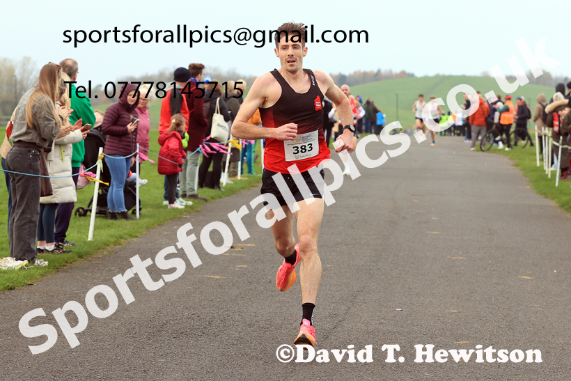 Mens and Womens 2025 Heaton Memorial 10k Road Race, Newcastle Town Moor, Sunday, November 9th. Photo: David T. Hewitson/Sports for All Pics